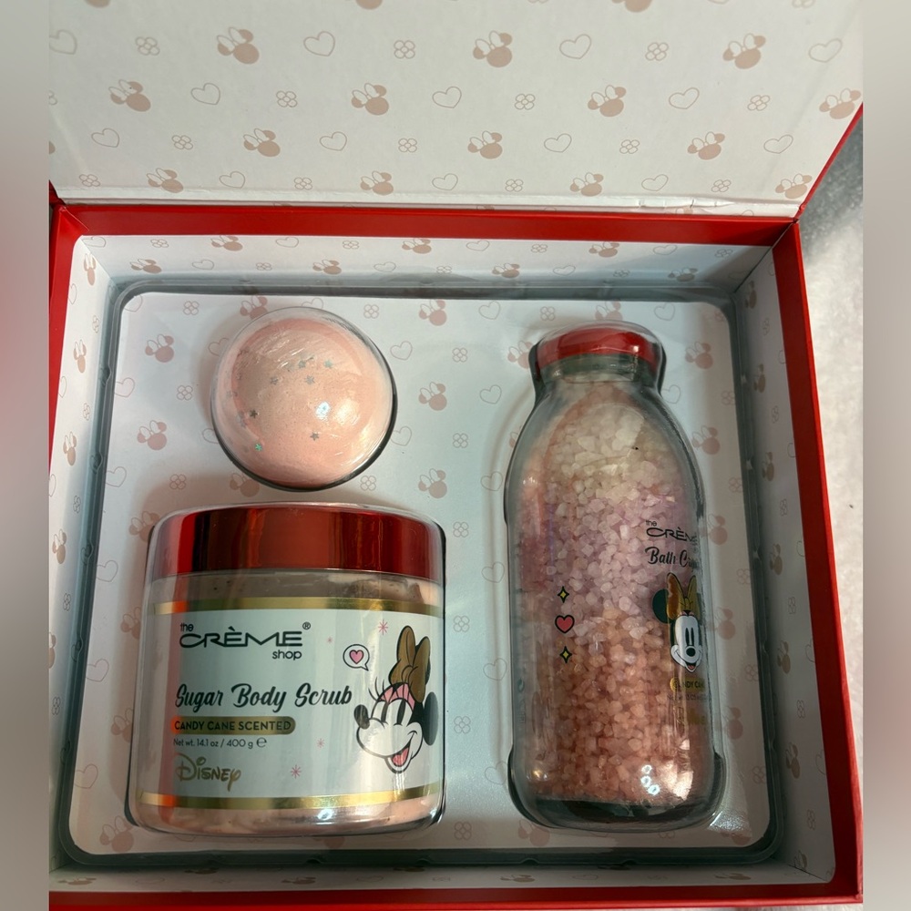 Disney Sugar Body Scrub and Bath Set - Picture 2 of 6